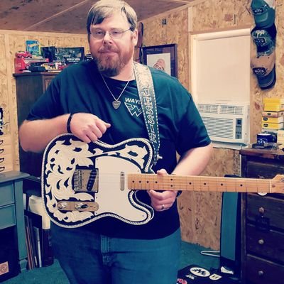 Follower of Jesus Christ My Savior✝️, Husband, Father, Gospel/Bluegrass/Classic Country/Outlaw Country Musician, Waylon Jennings Fan, Knife Collector⚔️!