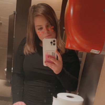 donaalynb's profile picture. how she only 21 & she a savage?