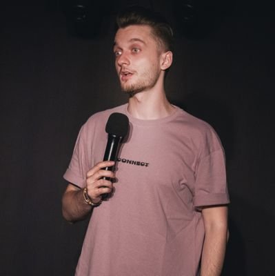 _alexcazacu's profile picture. Vorbesc spre oameni și scriu chestii. Linkuri utile: