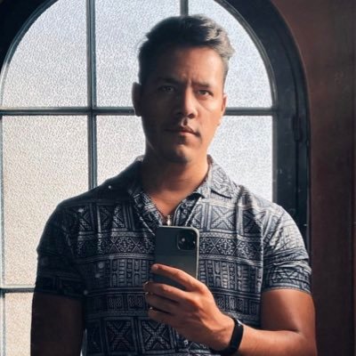 ⚡️Full-Stack Developer currently running a React Development Agency ☞ https://t.co/8utnxFjEi1 Co-Founder of @ThinkParametric #buildinpublic