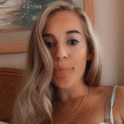 CANT TRUST NO BITCH WITH A PALM TREE IN THE INSTAGRAM BIO