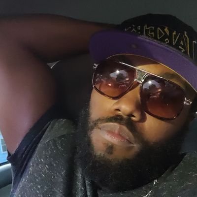 ManagerMall's profile picture. Entrepreneur. Dj. Coach. Food enthusiast. On a mission to better my life and the lives of the people around me.