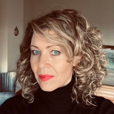 InspireAndStyle's profile picture. Scotland's 1st qualified Style Coach™. Committed to boosting confidence, decluttering wardrobes, personal shopping & creating your own unique/ amazing style.