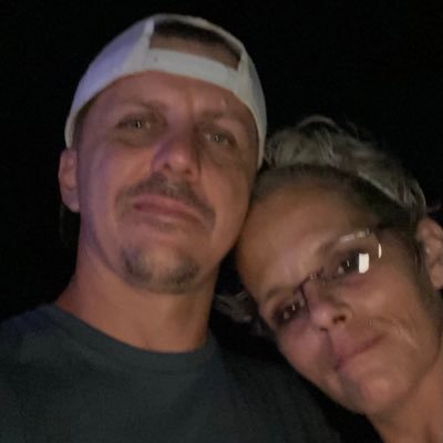 Happily married! I enjoy watching sports and spending time with family. I also enjoy testing products and leaving reviews. #influenster #voxbox #producttester