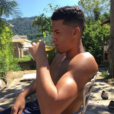 Quando as coisas não acontecem como a gente quer, é porque vai acontecer melhor do que a gente pensa.. ☯️💭