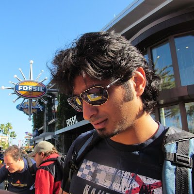 Karthik08833602's profile picture. 