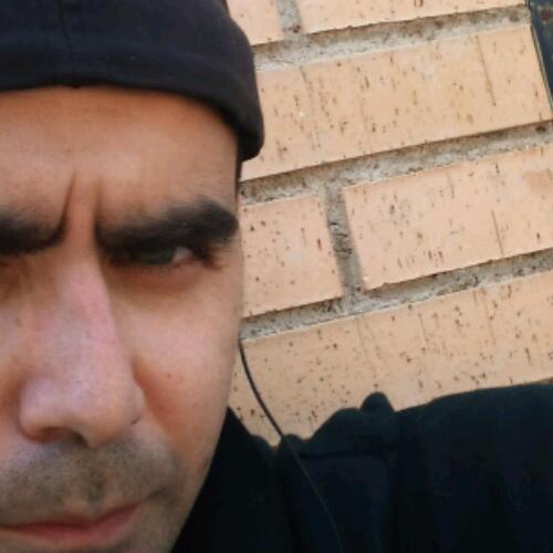 al oeste en accitania crecia y vivia sin hacer mucho caso a la policia(municipal),jugaba al basket sin cansarme demasiado....