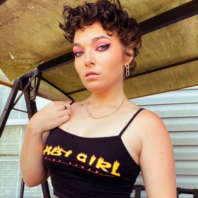 RynneEris's profile picture. 23 | writer | digital marketing explorer | mythology enthusiast | tattoo enthusiast | engaged to JKM | #bsuenglish alumni | hoosier