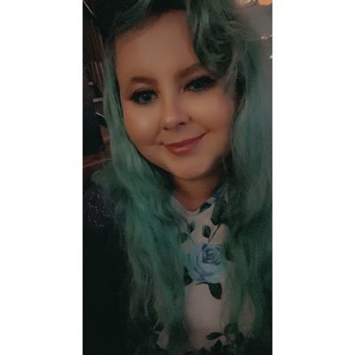 24 🦋 | 🇮🇪🏴 | 🏳️🌈 | Scorpio ☀️ | Scorpio 🌜 | Taurus 🌟 | Just a mess tbh 🙃✌🏼 | #endthestigma