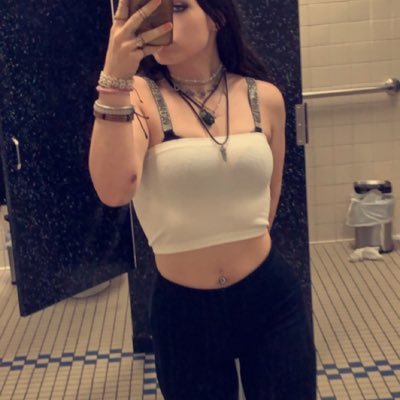 FaithVNix's profile picture. 222