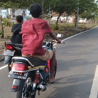 Alamsya03765965's profile picture. mbuh mumet aku😌