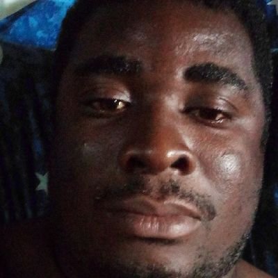 Emmanue55570428's profile picture. 