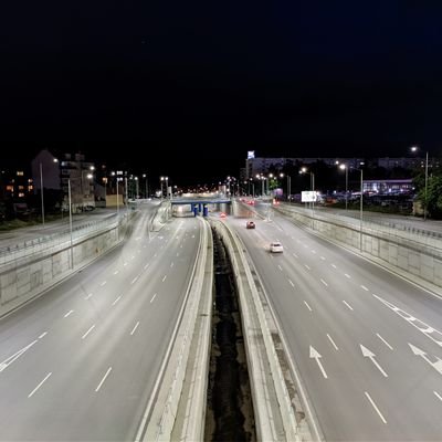 Tzk_ni's profile picture. 