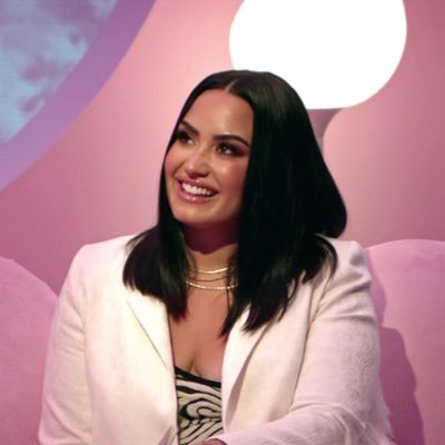 This account is fan run and NOT affiliated with Demi Lovato (but we should be) | Backup: @JCMD_BackUp | Main: @justcatchmedemi