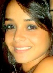 17 anos,ariana,sensivel,ciumenta,bipolar,aventureira, faladeira,chocólatra,apaixonada por Deus!Siga-me.