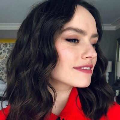 daisyridleyys's profile picture. ✩ she/her