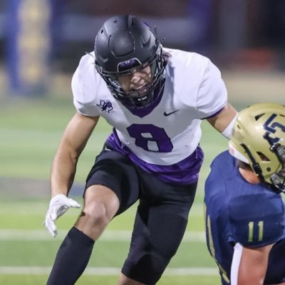 OLB/QB | Fulshear Highschool ‘22 | Varsity Football | 6’2 185 lbs | 3.4 GPA | email: Claybrt@comcast.net