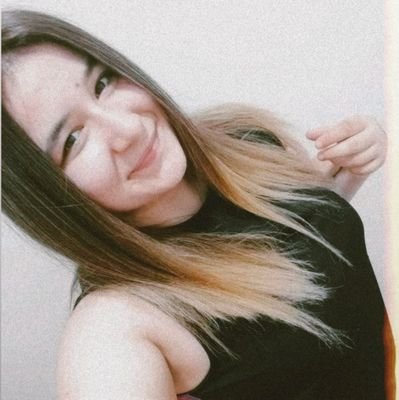 Zeynep75205480's profile picture. 