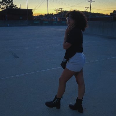 leeanicoleee's profile picture. 