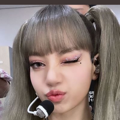 wantitchai's profile picture. 