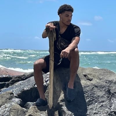 GSU’22🐾 CEO of Inner Circle Entertainment LLC🌐 F.O.E 524📛💯 ig:@valentinodalegend