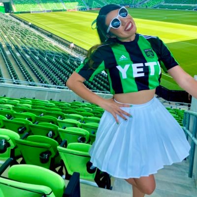 FancyPantsless's profile picture. I’d rather be divisive than indecisive.