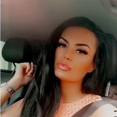 luceperry17's profile picture. LFC YNWA ❤⚽️ Mental health awareness 💜💜look good feel good And shine from the inside 🤩
I love the sunshine 🌞☀️ and I love flowers🌺🌹🌻🌷
📸 juiceluce86