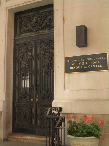 The Curtis Institute of Music Library serves the students and alumni of the institute.