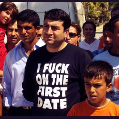 KutabNaak's profile picture. -F1 pilot for MercedesAmgF1Team -Center Forward for 4-4-2 team set - Not the ideal choice for girl fathers 😜🤭 - SARAFIN