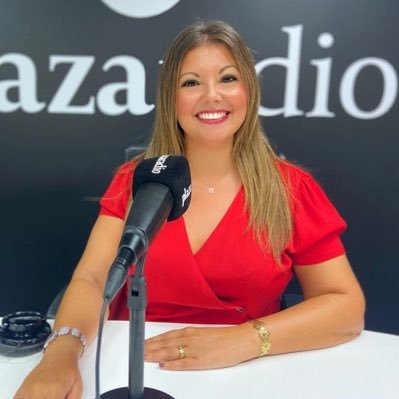 FASHION JOURNALIST 👗Asesora De Imagen & Estilista 🧚🏼‍♀️ Presentadora y Directora de #LaVentanaDeLaModa en @999plazaradio🎧MKT Digital, Eventos y Formaciones