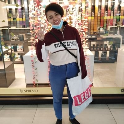 Susan_Eleanor_'s profile picture. Educational & Socio-cultural Anthropology 🌍 | Honours Student👩‍🎓 | Education - Teacher 👩‍🏫 | Technology 👩‍💻 | Gamer #SushiPaiPai 🎮