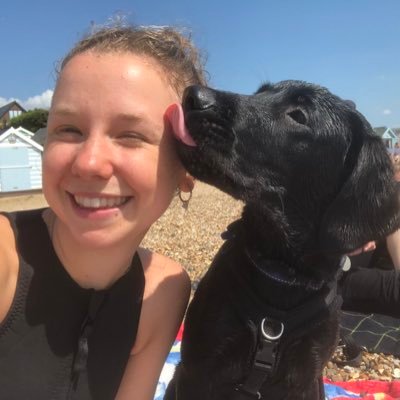 Marine conservationist @SharkTrustUK 🦈🌱 lover of wild swimming and all things marine 🐙