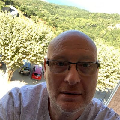 Entrain d’écrire les pages de ma seconde vie - Mes centres d’intérêt : News, Culture, Trading ... et essayer jour apres jour de comprendre le sens de la vie