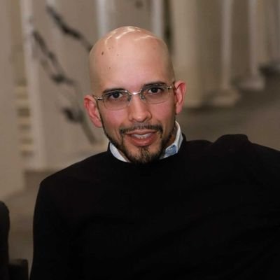 AbogadoSociedad's profile picture. Venezolano ansioso por vivir en una Venezuela de Justicia, Libertad y Desarrollo.
Abogado UCAB.
Miembro de la AVDC.
Profesor universitario.