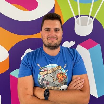 🇵🇹🐕✈️🍔🏀🎿🍷📷👨💻🔨 Really big developer, 2 meters tall =D