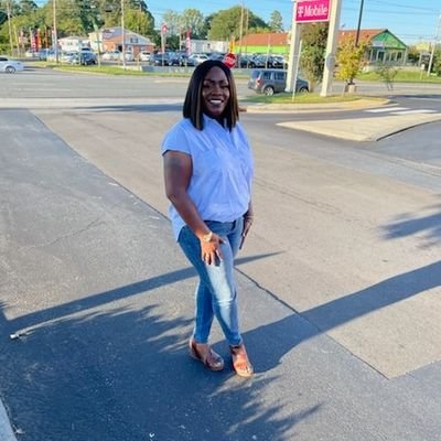 Executive Director/Owner of LDH Counseling and Consulting, PLLC. Christ First,
Wife, auntie of many and Mental Health Therapist. I Love my family❤❤