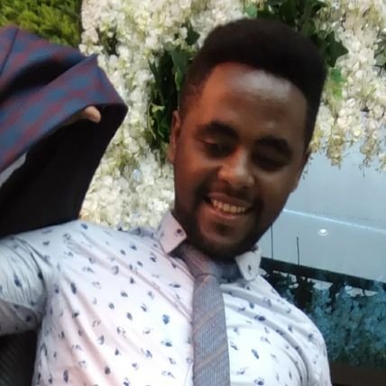 HMinuwye's profile picture. 