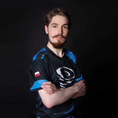 Sc2 progamer playing for @psistormgaming