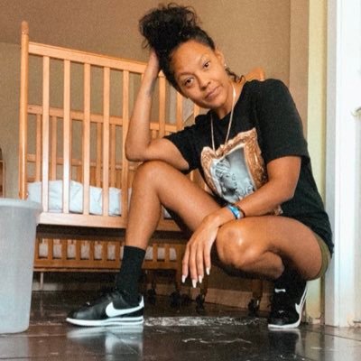 AngryTitz's profile picture. Does that come with wine?