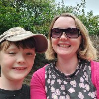 Pauline McGuire (@pod_31) 's Twitter Profile