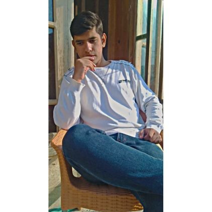 tweets_captain's profile picture. 