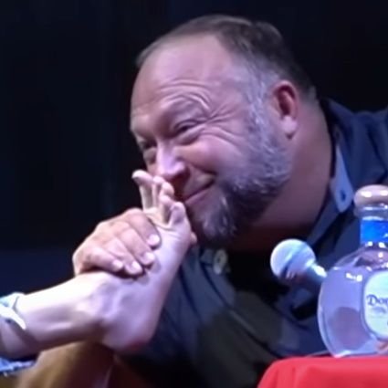 FrederickPoster's profile picture. hi my name is Fred please feel free to like or follow so I can https://t.co/LjyTmuewNp account :)