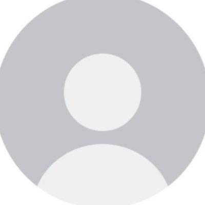 elyssaguiling's profile picture. 