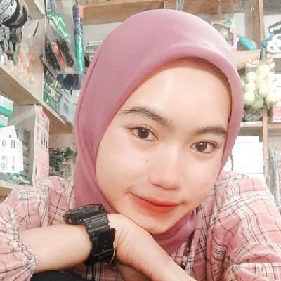 HusnaAnjaul's profile picture. Bahagia itu diciptakan oleh diri sendiri🌞