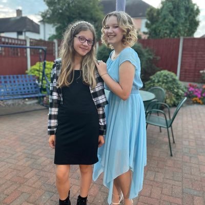 Married. 2 beautiful daughters. Work at Barnsley Hospital.