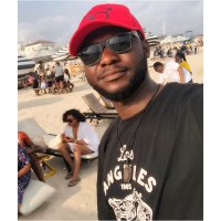 Ọla n re wájú.(@OlaOni202) 's Twitter Profile Photo