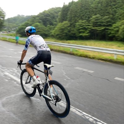 d_hiro555's profile picture. 自転車乗り。 レースとか出てます。レース後はiPhoneで写真撮ってます。