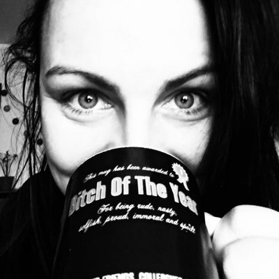 Kaska_z_Marsa's profile picture. "Jak coś mnie wkurwia to mówię, że mnie wkurwia, a nie, że złowrogo szumią wierzby czy duch mój na rozżarzone węgle gołą dupą usiadł." Drugie konto…