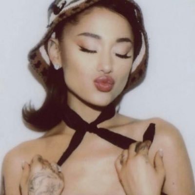 buterasjay's profile picture. ❦