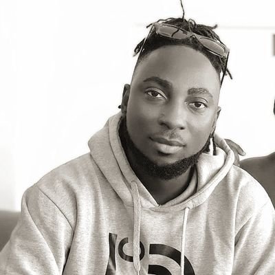 Instagram/Snapchat/Tiktok/Facebook : @willisbeatz /.•./ Bookings:📱+233247883510